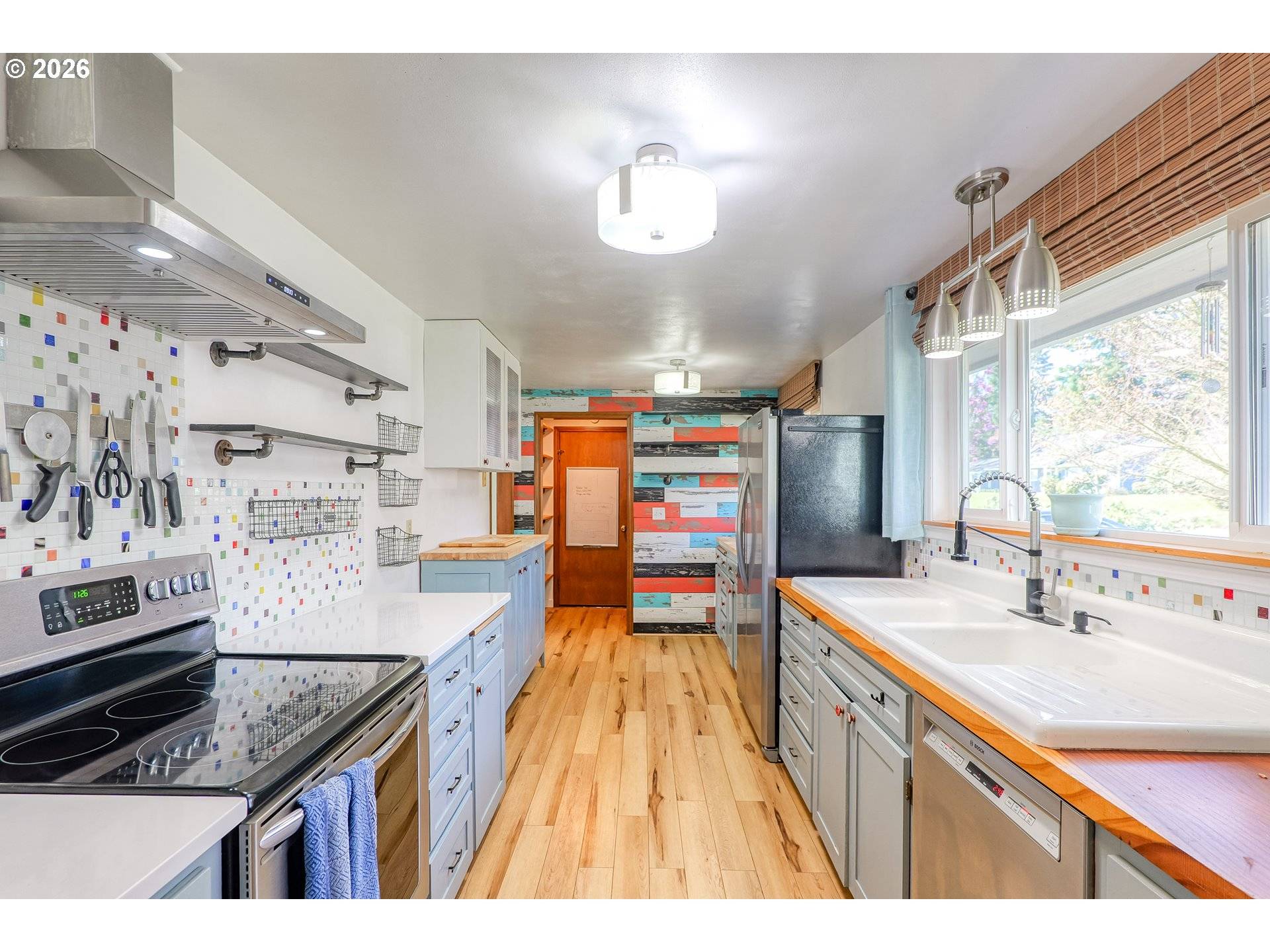 355 S STADIUM DR, Monmouth, OR 97361