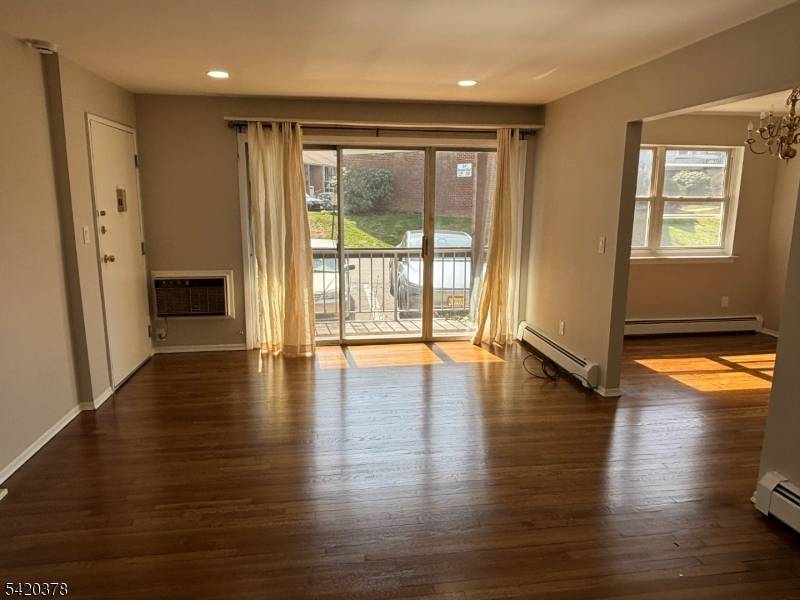 38 Deanna Dr #99, Hillsborough Twp., NJ 08844