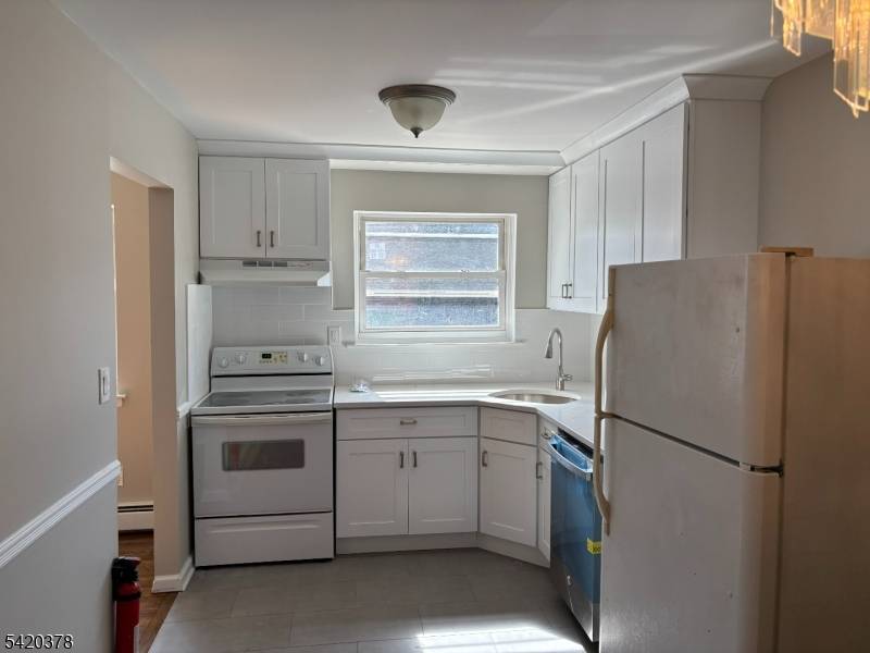 38 Deanna Dr #99, Hillsborough Twp., NJ 08844