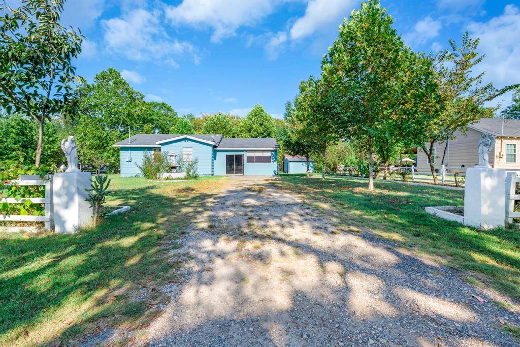 508 Smith Street, Como, TX 75431