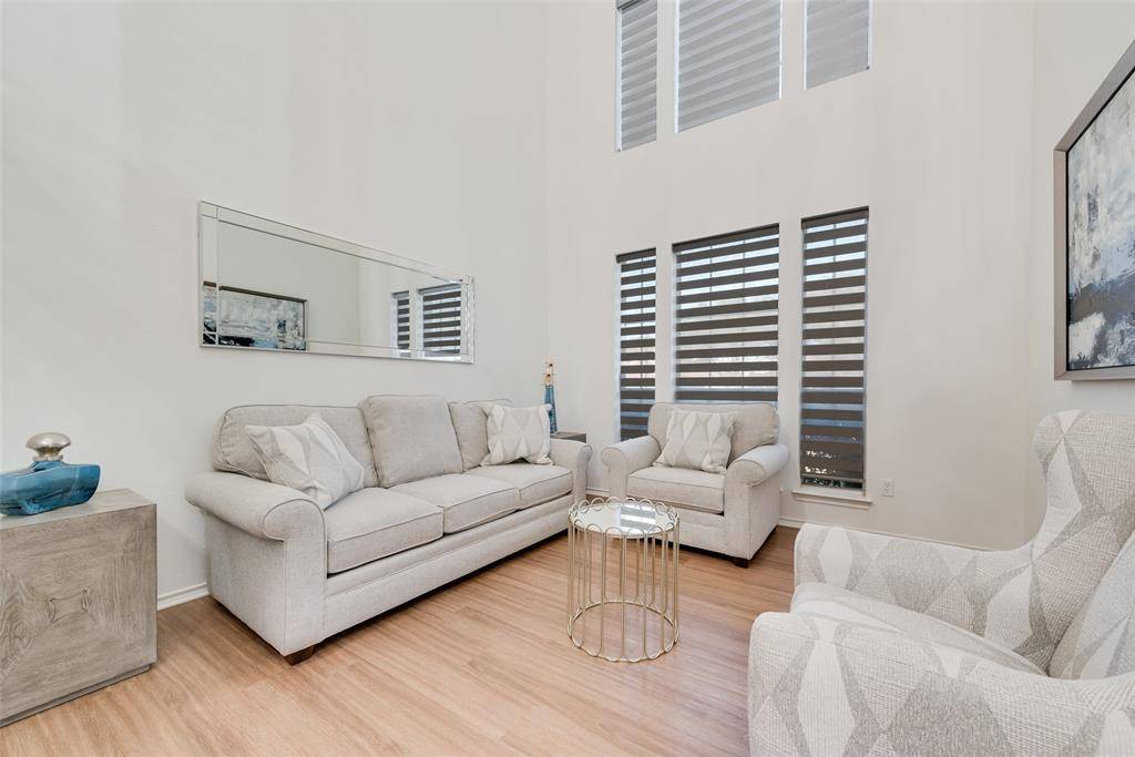 723 Creekstone Drive, Cedar Hill, TX 75104