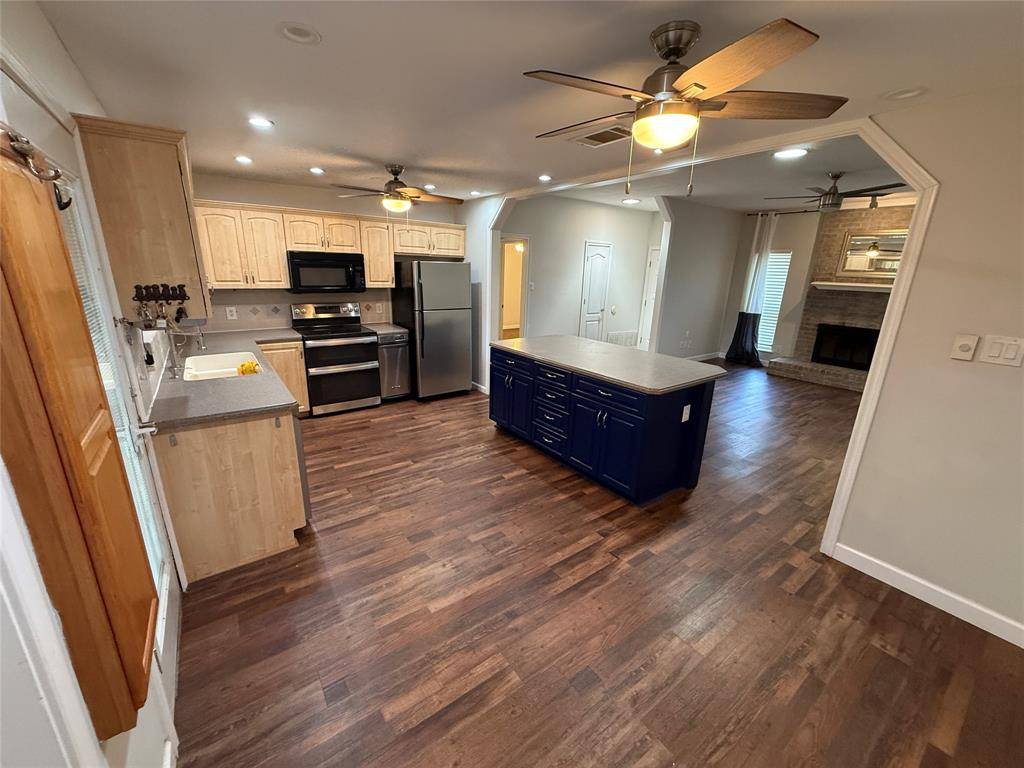 933 Tupelo Drive, Coppell, TX 75019