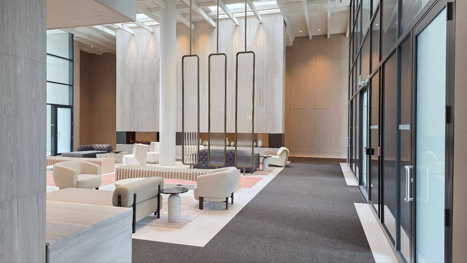 195 Commerce ST #3216, Vaughan, ON L4K 0P9