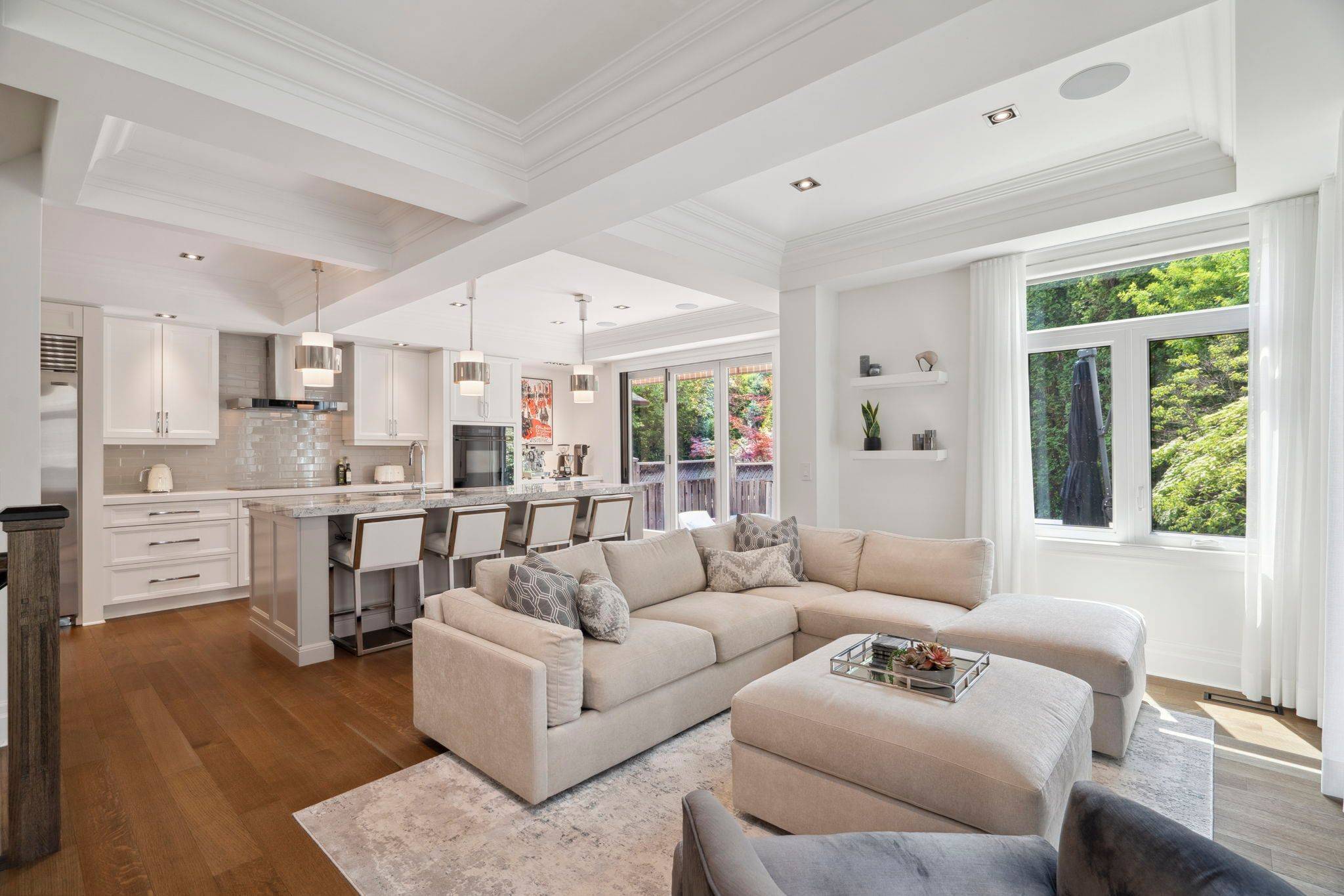 2092 PINEVALLEY CRES, Oakville, ON L6H 6L8