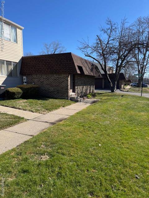 7 Hampton Towne ST #7, Southfield, MI 48075