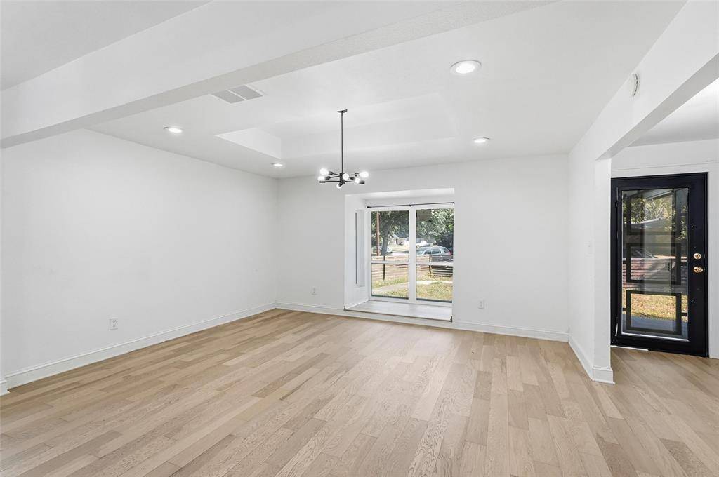 10332 Muskogee Circle, Dallas, TX 75217