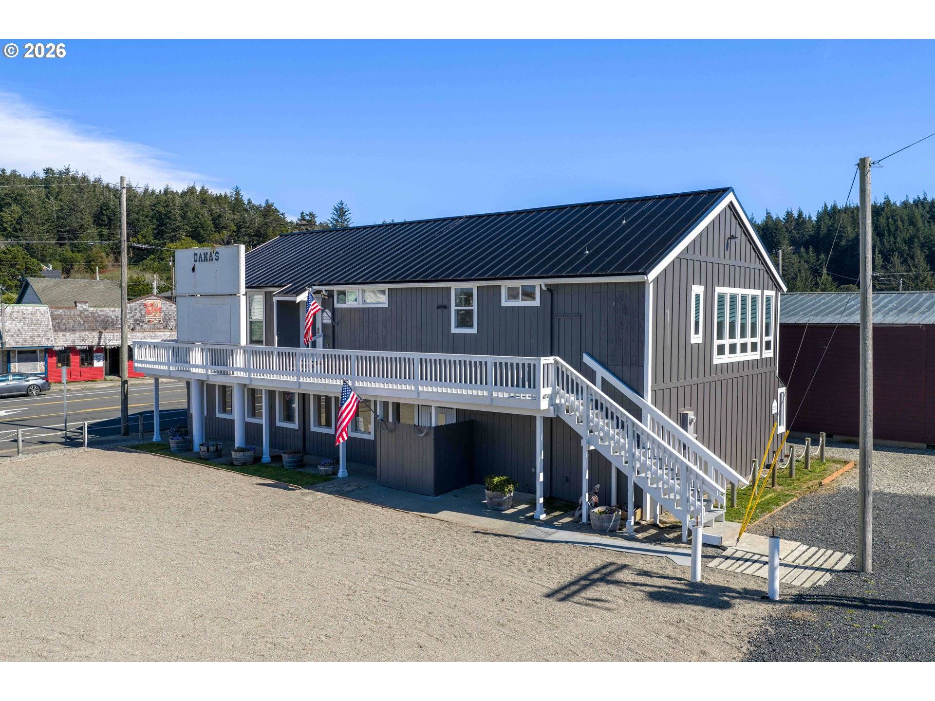 267 6TH ST, Port Orford, OR 97465