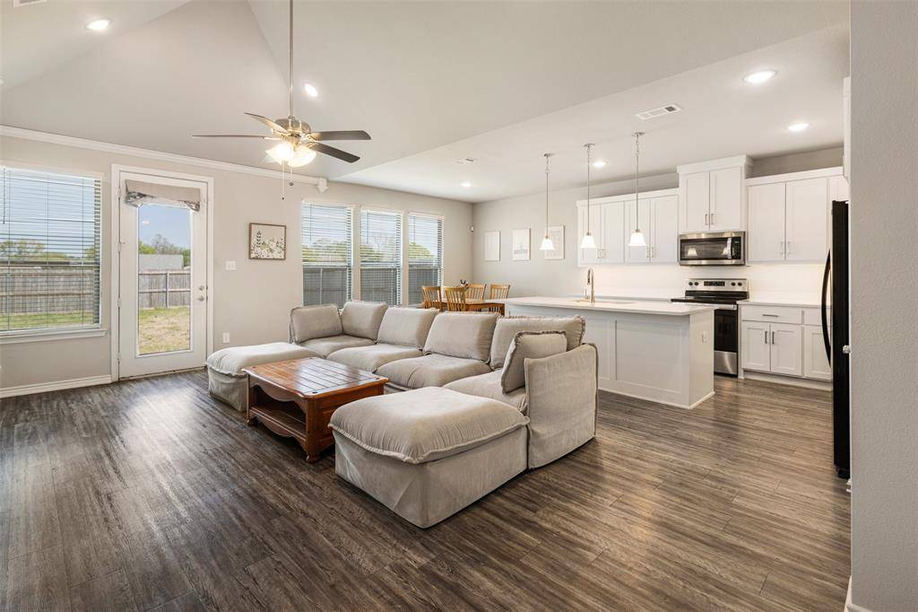 347 Preston Road, Mabank, TX 75147