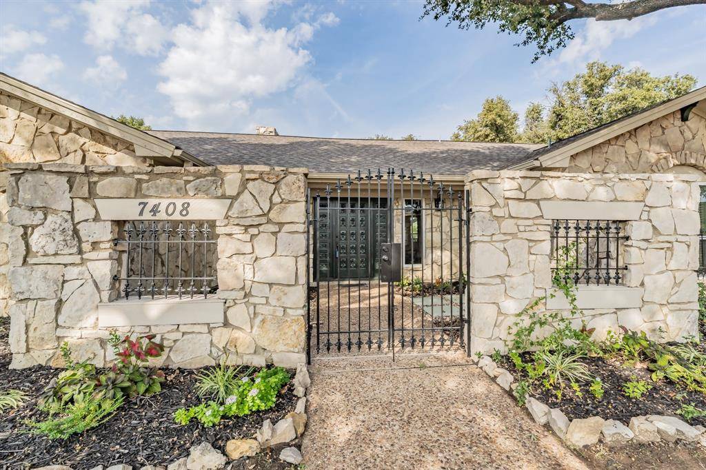 7408 Golf Club Drive, Fort Worth, TX 76179