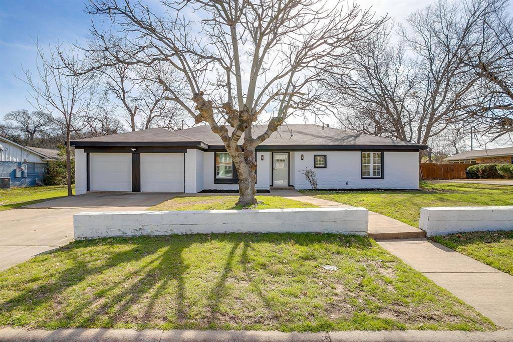 2512 Glen Garden Avenue, Fort Worth, TX 76119