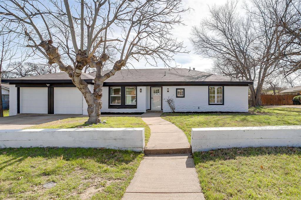 2512 Glen Garden Avenue, Fort Worth, TX 76119