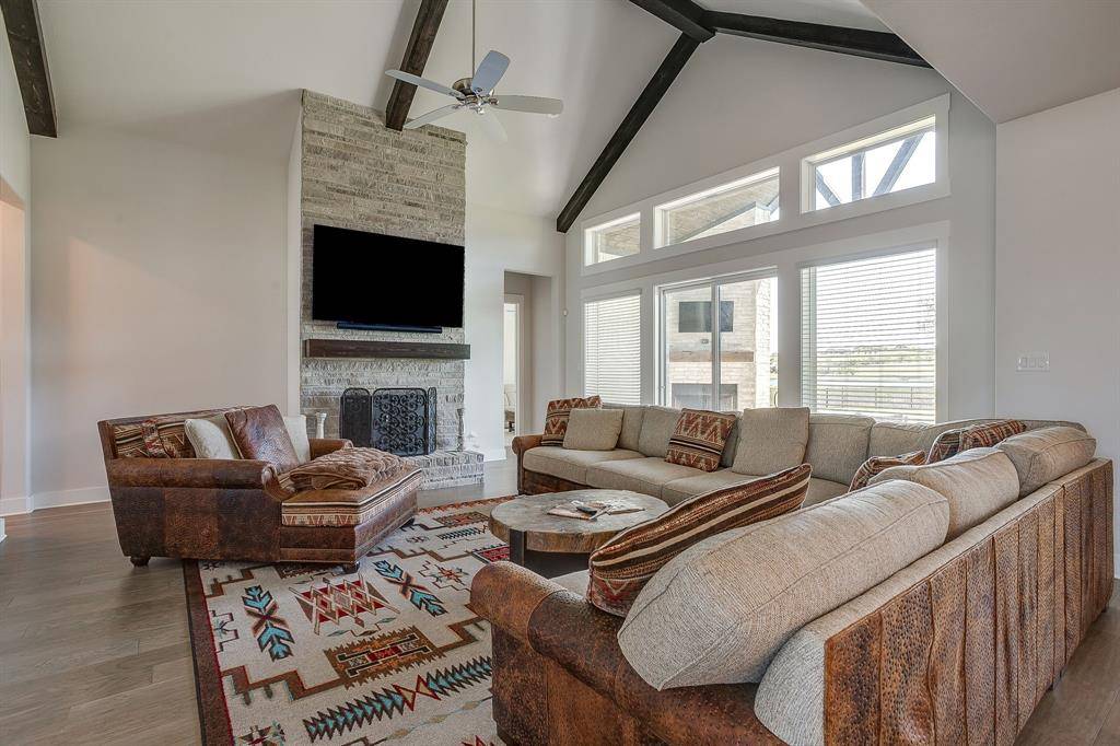 329 Mescalero Street, Aledo, TX 76008