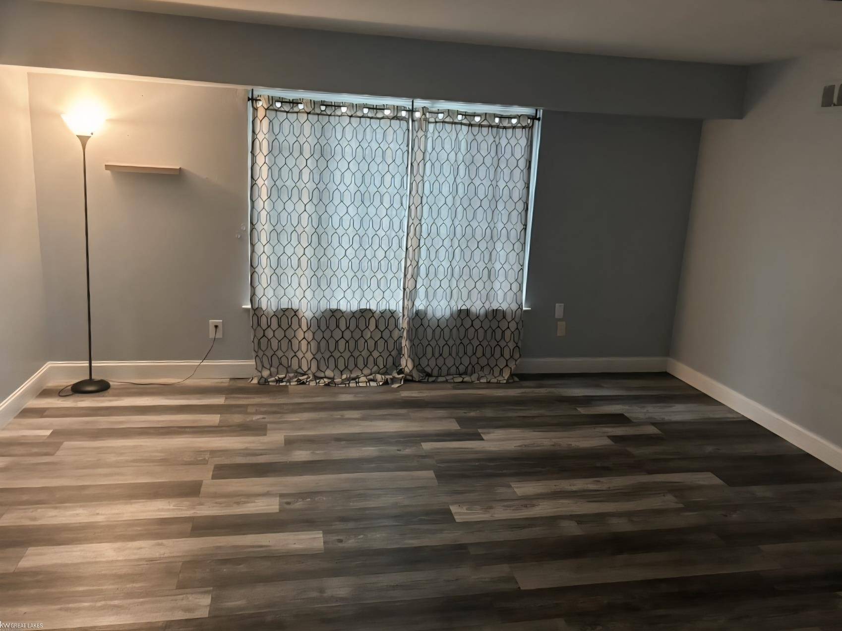 25344 Shiawassee CIR, Southfield, MI 48033