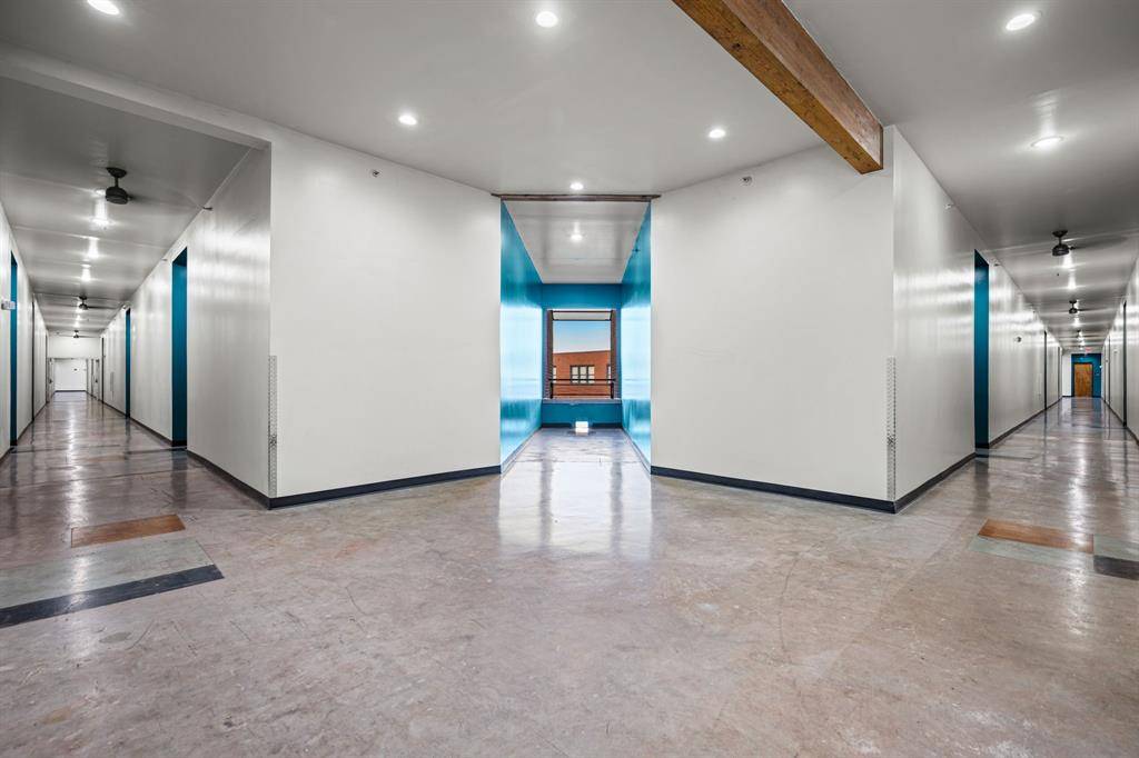 2502 Live Oak Street #332, Dallas, TX 75204