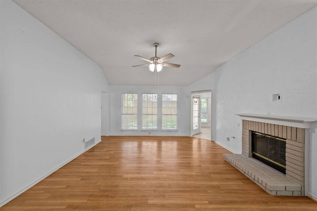 7501 Lake Arrowhead Drive, Fort Worth, TX 76137