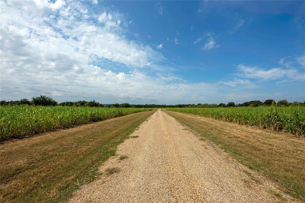 395 County Road 2530, Meridian, TX 76665
