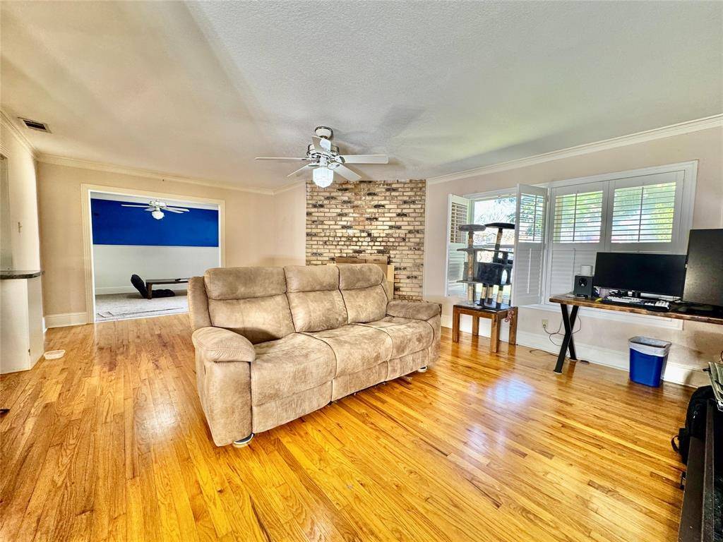 6712 Timothy Drive, Dallas, TX 75227