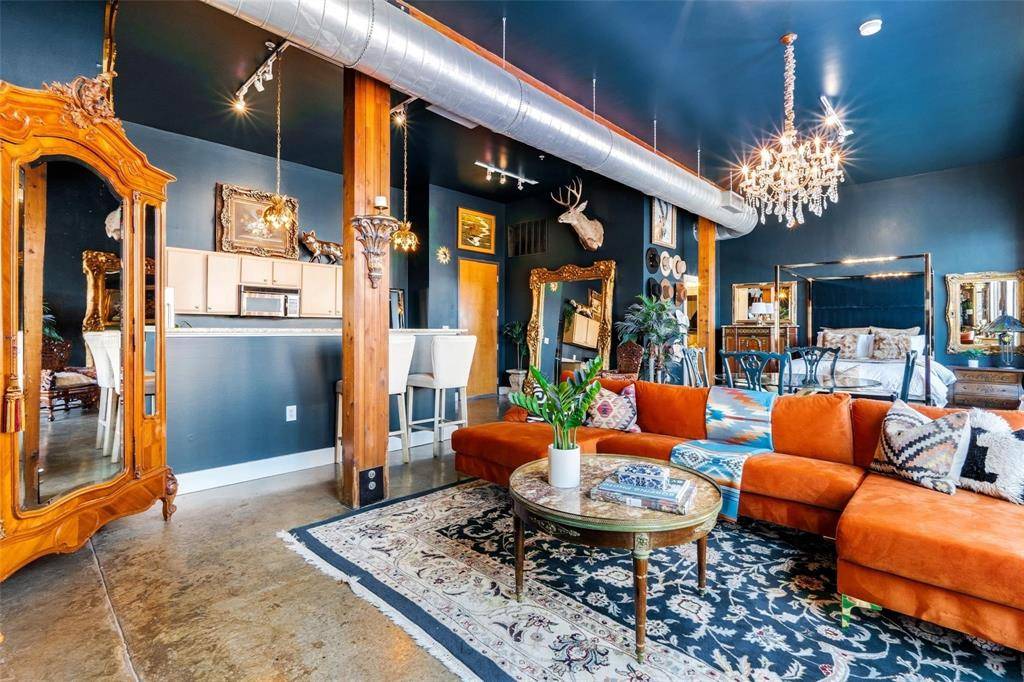 2502 Live Oak Street #116, Dallas, TX 75204