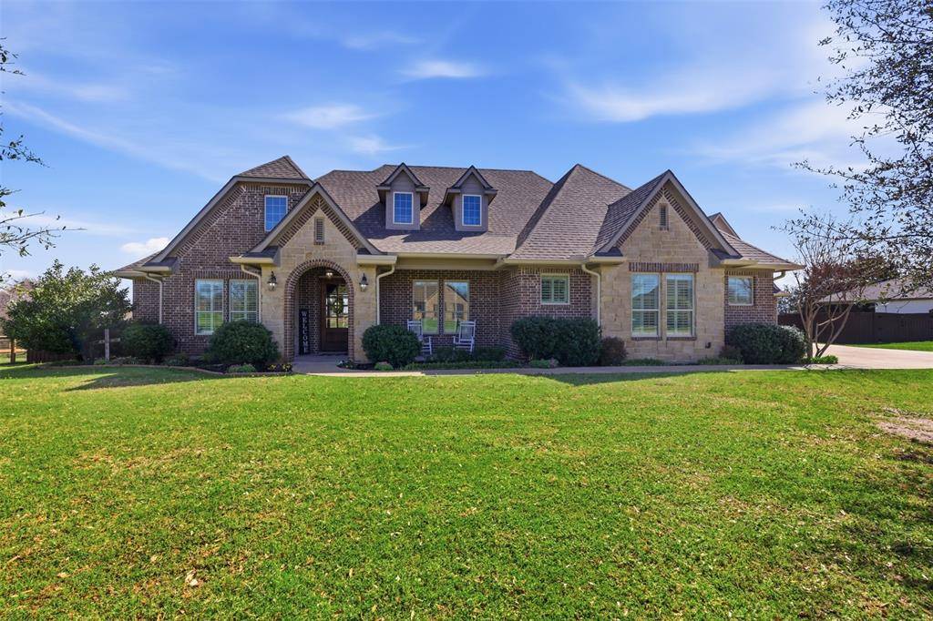 1201 Parkway Lane, Pilot Point, TX 76258