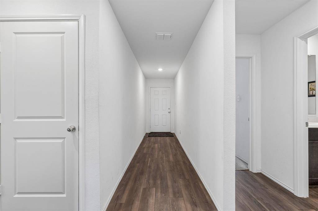 1810 River Crossing Drive, Anna, TX 75409