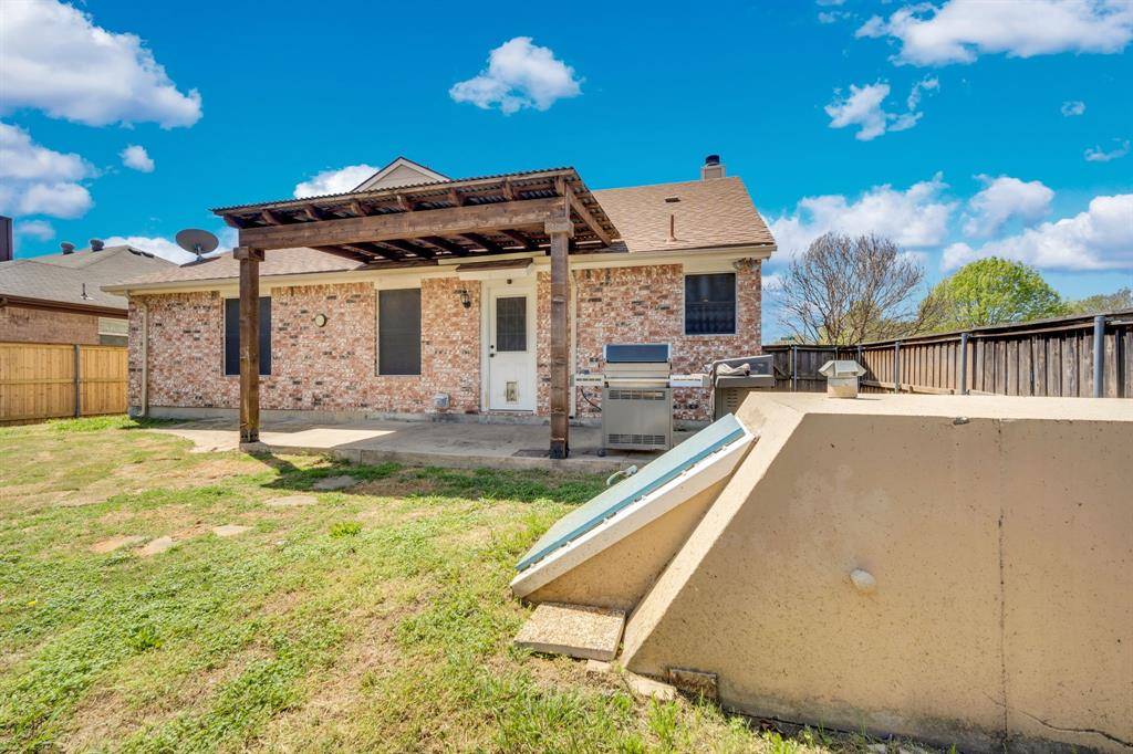 1808 Rybovich Lane, Mansfield, TX 76063