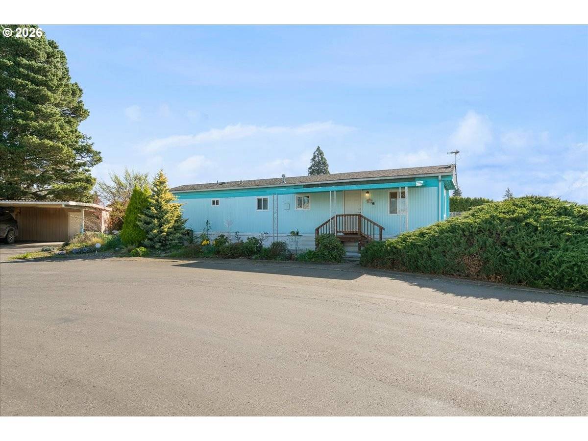 1418 PINE ST #7, Silverton, OR 97381