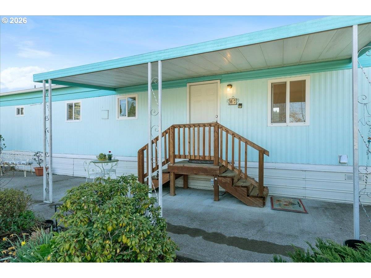 1418 PINE ST #7, Silverton, OR 97381