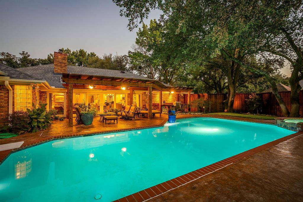 2101 Brentgate Drive, Arlington, TX 76017