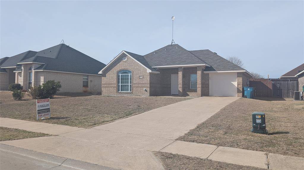 623 Antonio Lane, Waxahachie, TX 75165