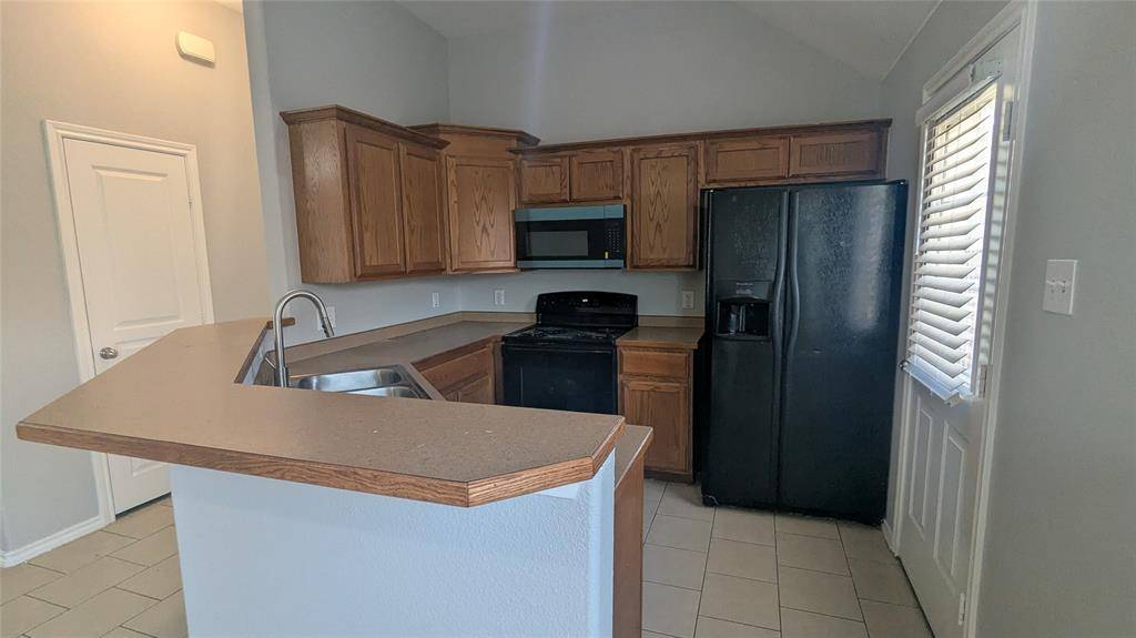 623 Antonio Lane, Waxahachie, TX 75165