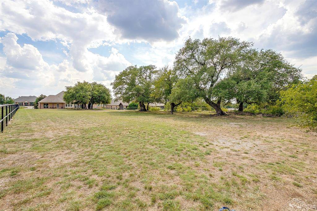 13041 Stacey Valley Drive, Azle, TX 76020