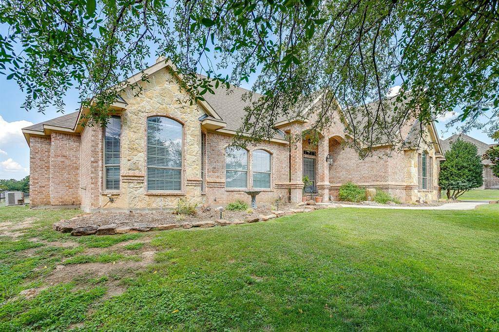 13041 Stacey Valley Drive, Azle, TX 76020