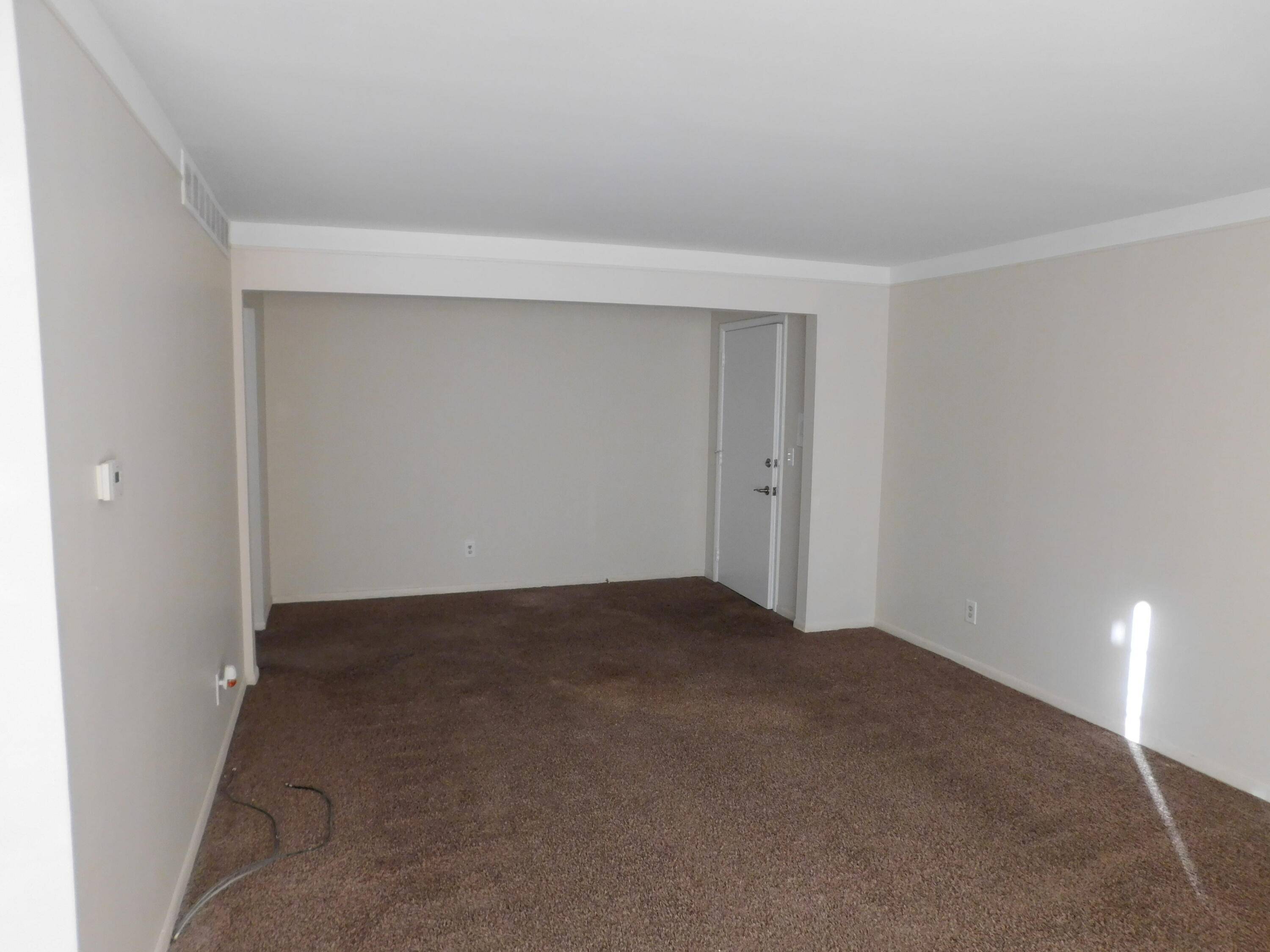 490 N Fox Hills DR #1, Bloomfield Twp, MI 48304