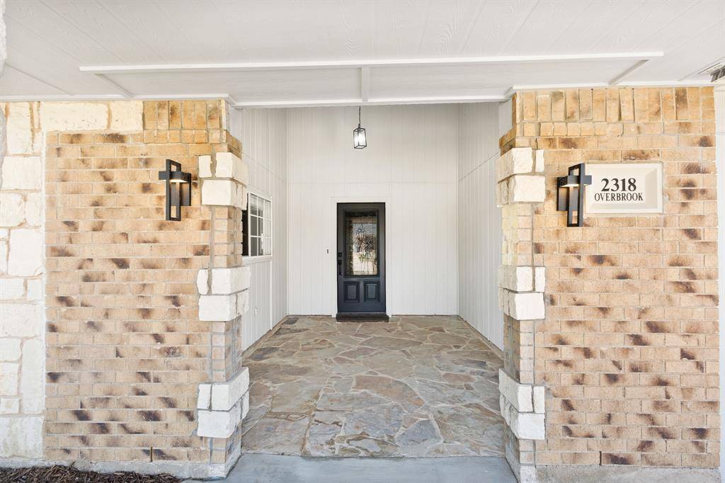 2318 Overbrook Drive, Arlington, TX 76014