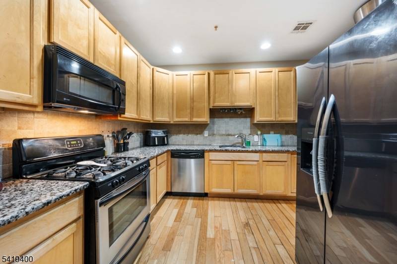 349-353 W Grand St #206, Elizabeth City, NJ 07202