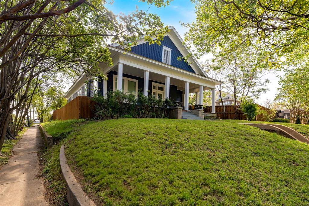 918 Elsbeth Street, Dallas, TX 75208