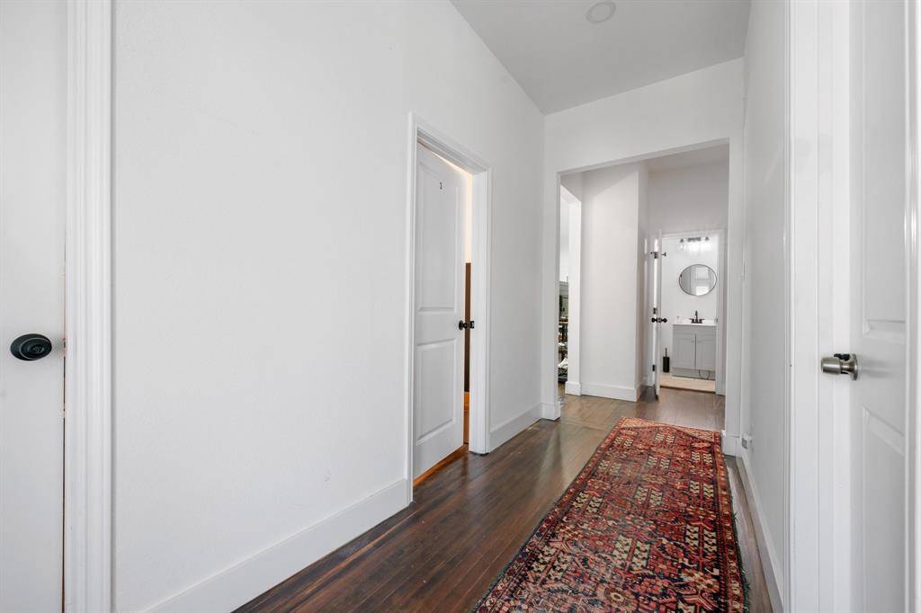 918 Elsbeth Street, Dallas, TX 75208