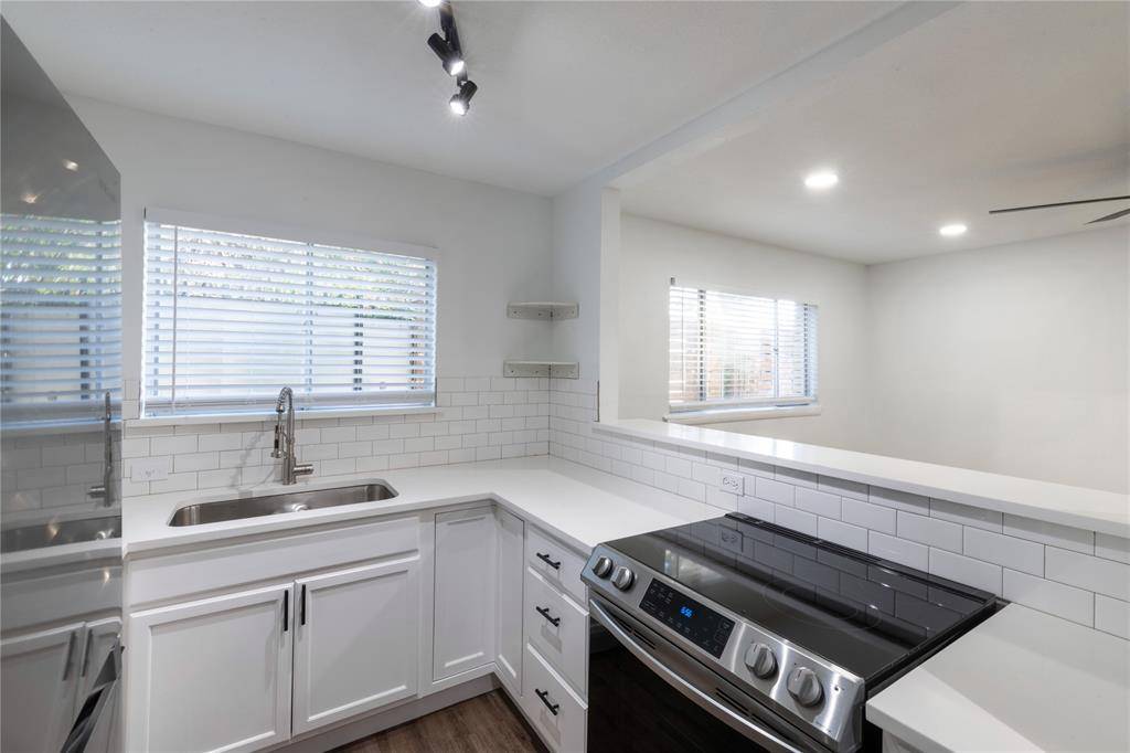 5921 Gaston Avenue, Dallas, TX 75214