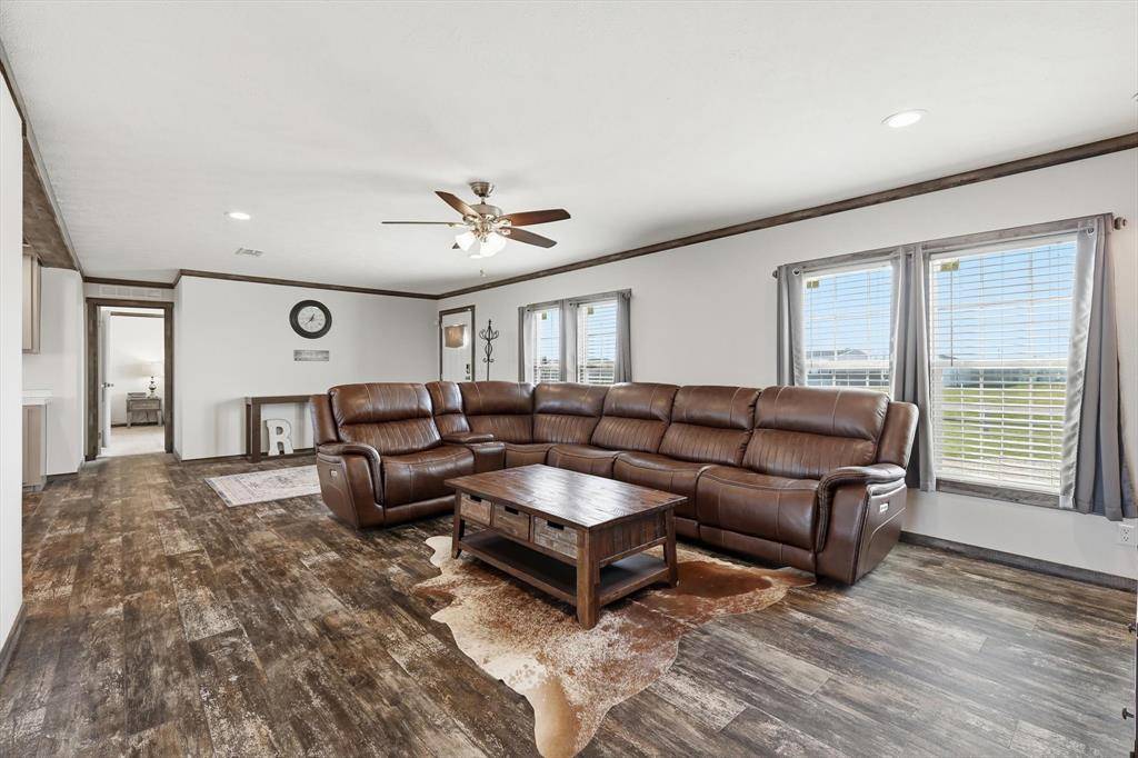 1115 Daytona Drive, Rhome, TX 76078