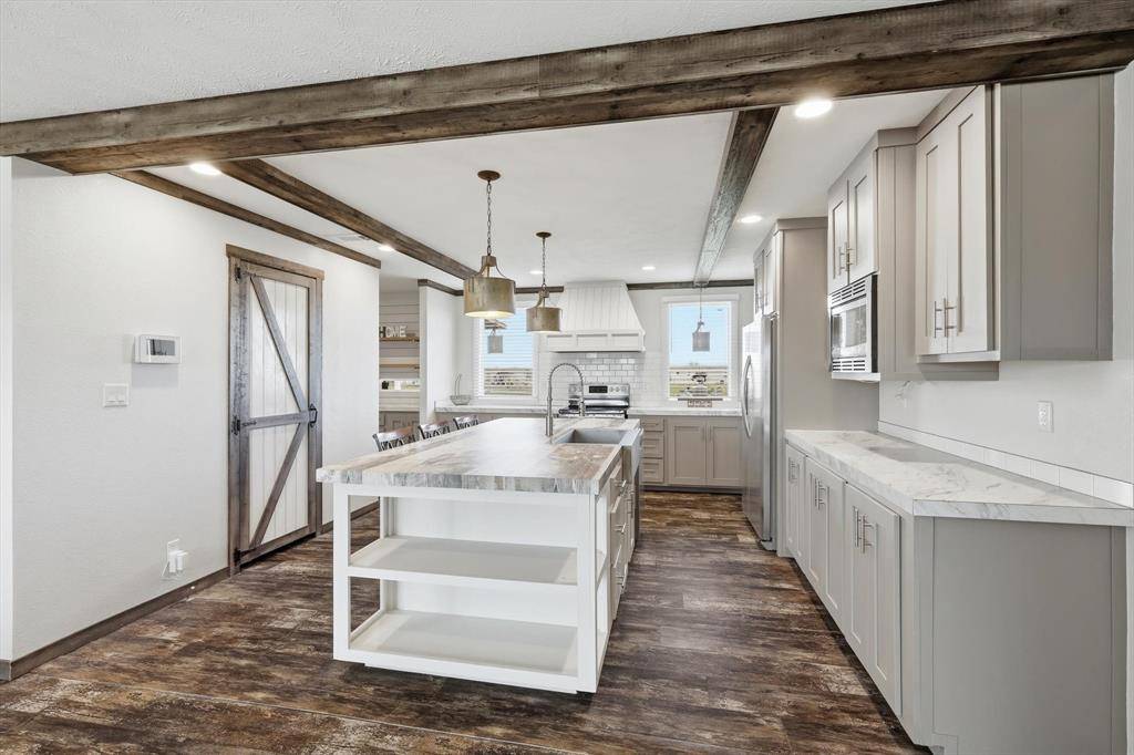 1115 Daytona Drive, Rhome, TX 76078