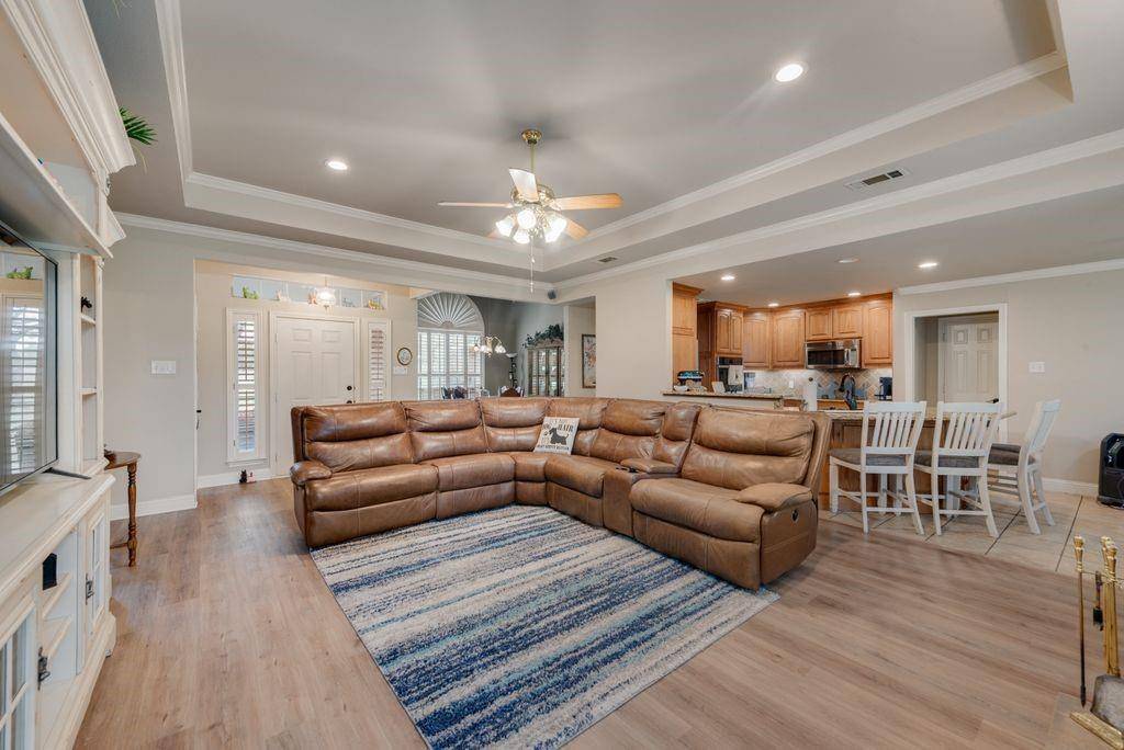 5810 Mulberry Lane, Midlothian, TX 76065