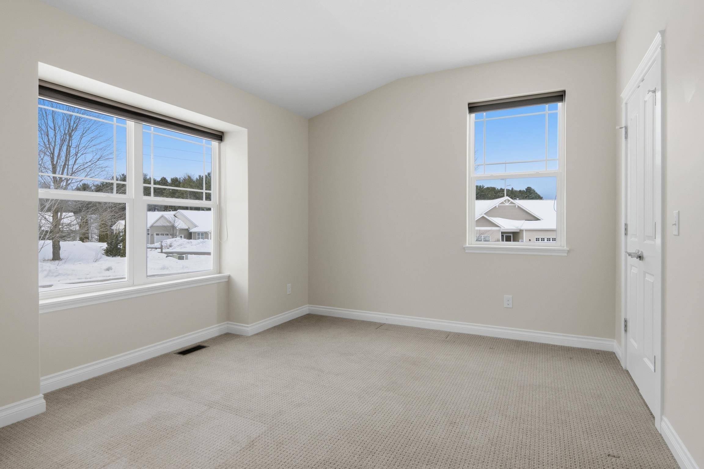 4588 Kodiak DR, Long Lake Twp, MI 49685