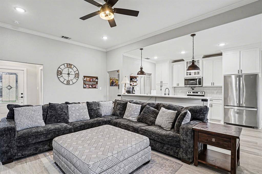 2313 Camryn Street, Mabank, TX 75147