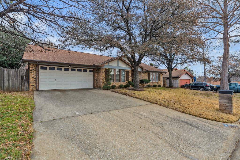 3809 Melstone Drive, Arlington, TX 76016