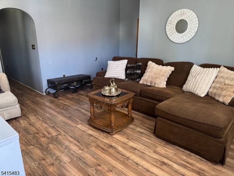 149 W 2Nd St, Clifton City, NJ 07011