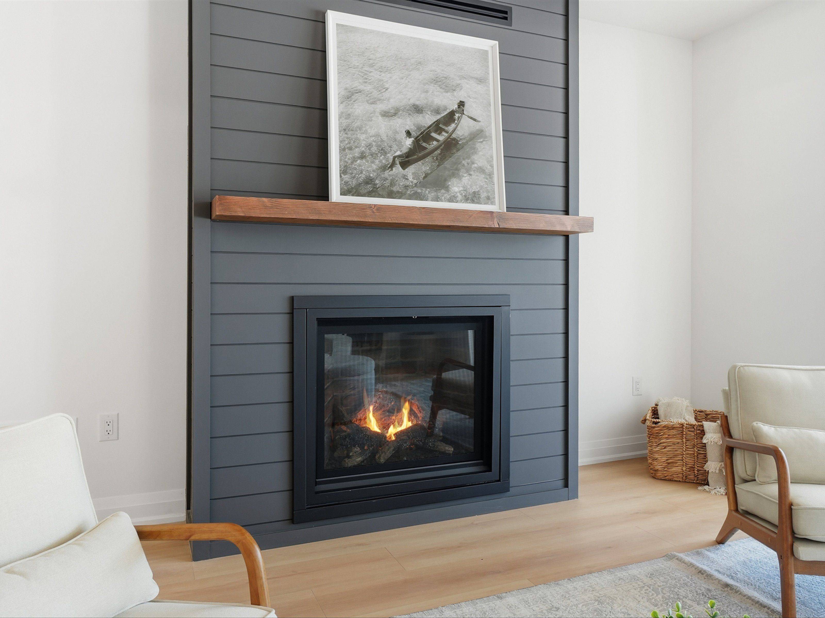 11 Clarkes LN, Huntsville, ON P0B 1M0