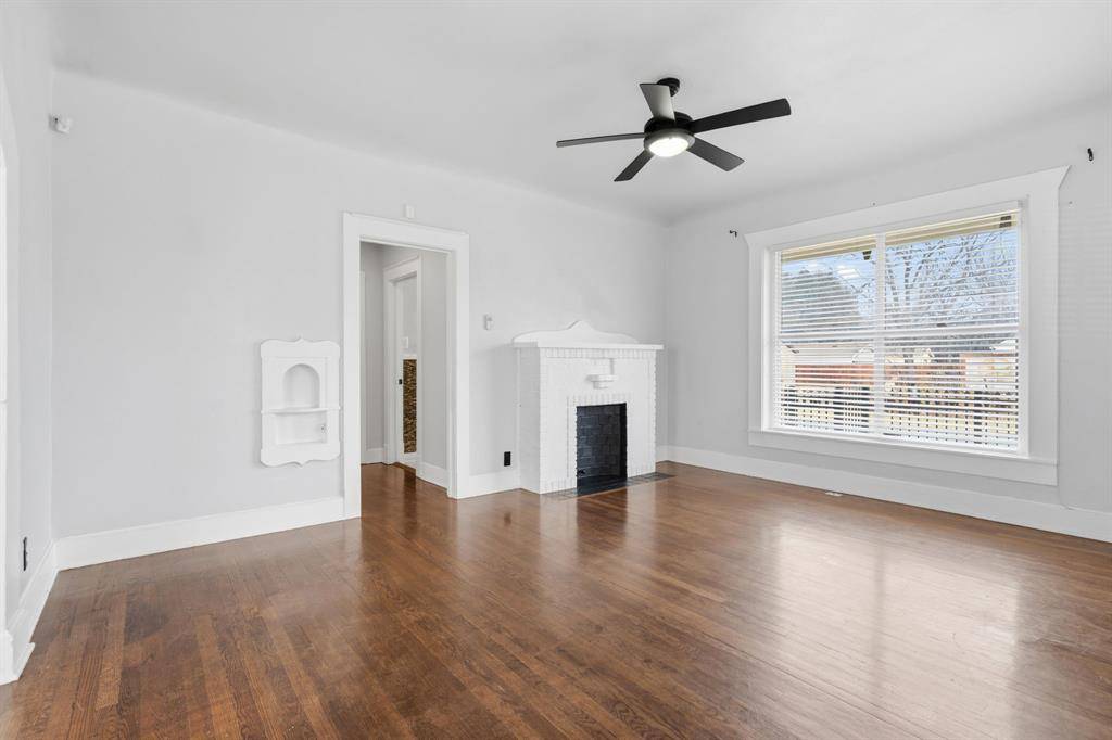 2703 Gladstone Drive, Dallas, TX 75211