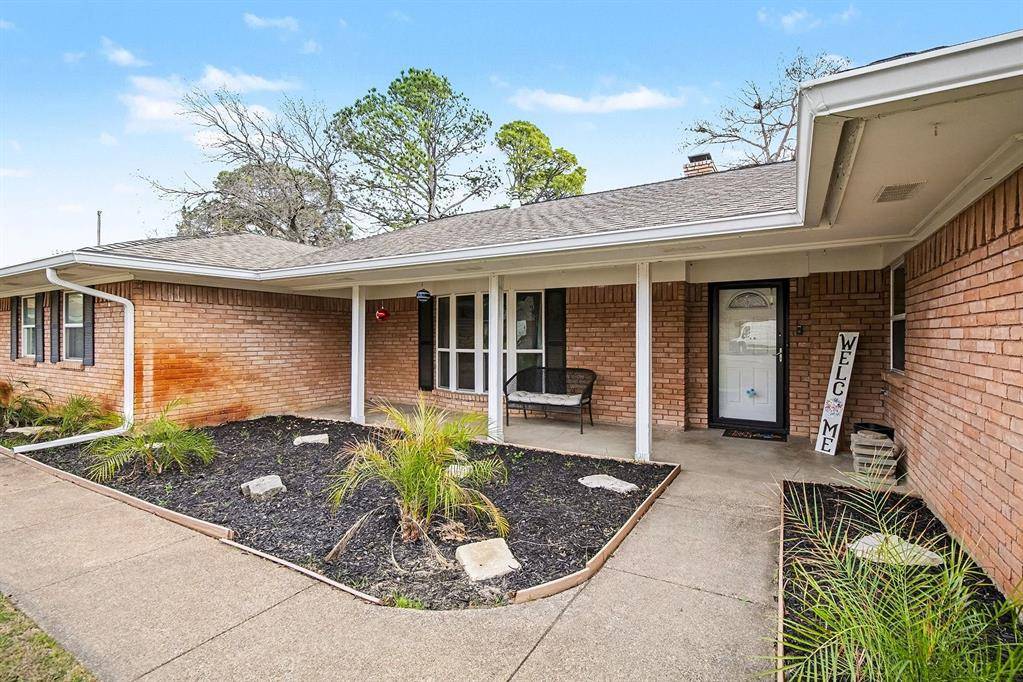 1603 Miller Court, Pantego, TX 76013