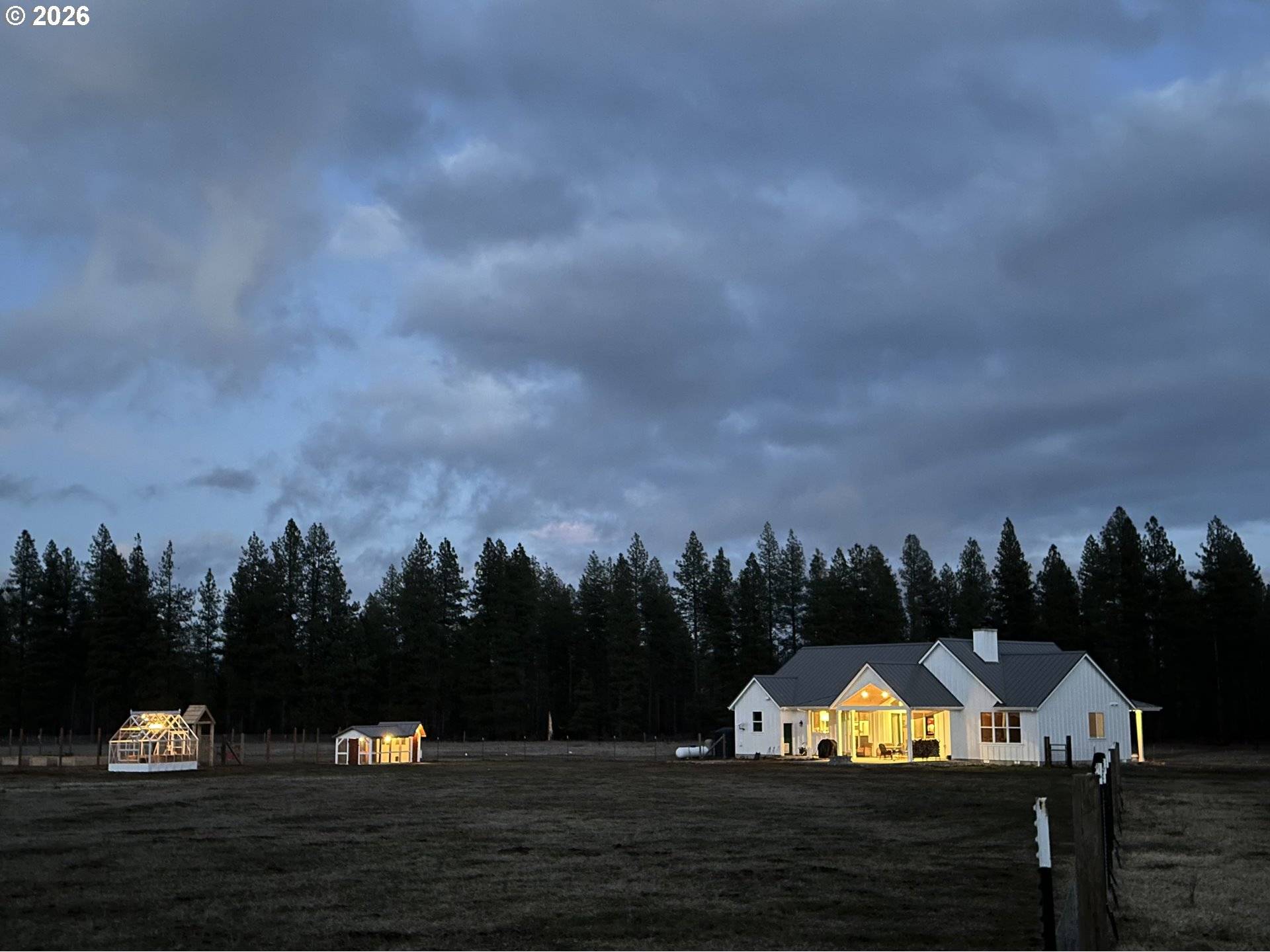 24 BACON CREEK RD, Glenwood, WA 98619