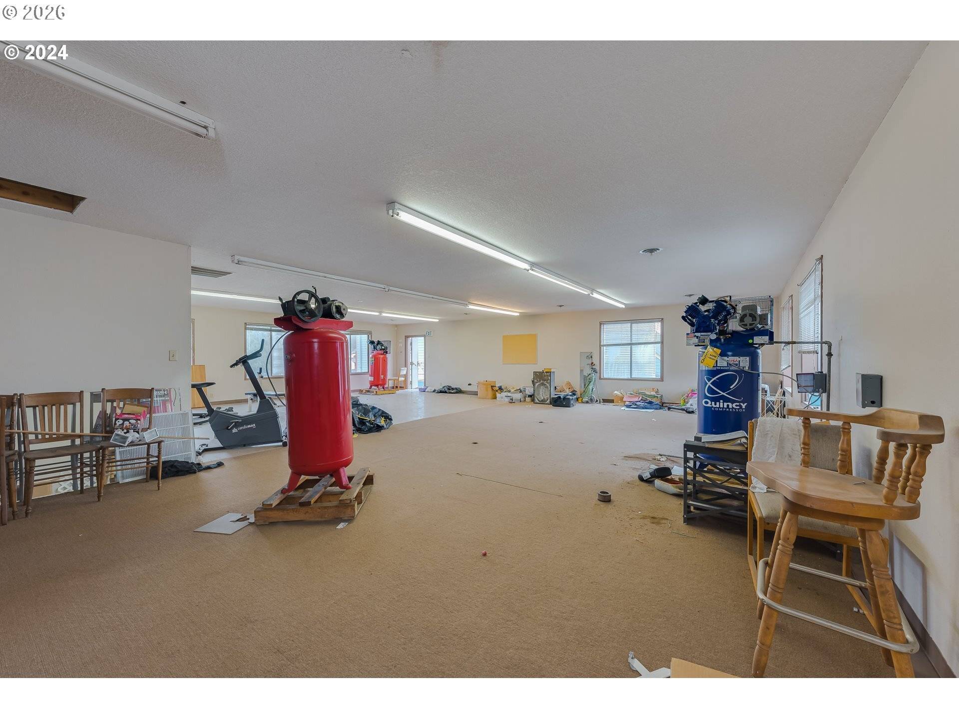 22024 S BEAVERCREEK RD, Beavercreek, OR 97004